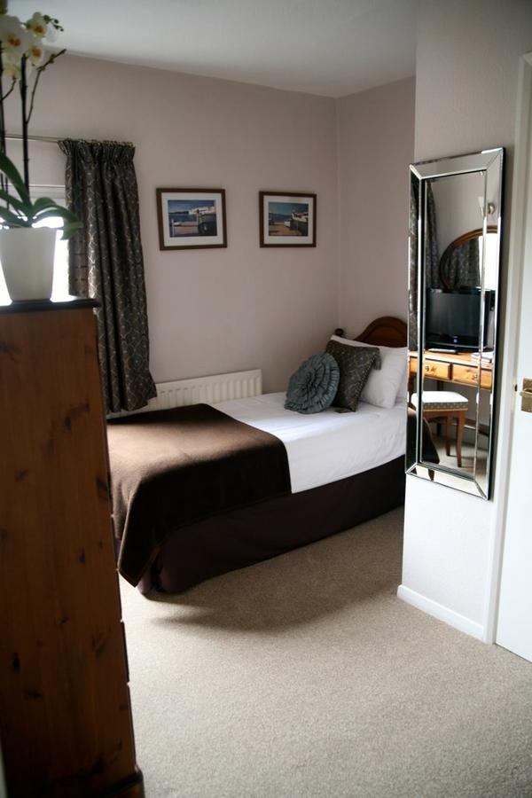 The Pytchley Inn West Haddon Habitación foto